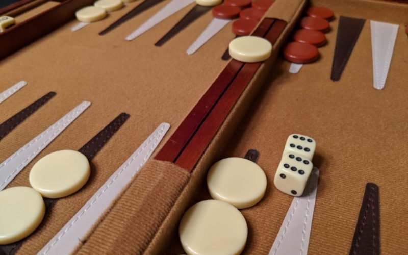 Backgammon Basic Beginners Guide