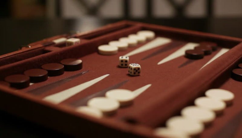 Play Backgammon Easily